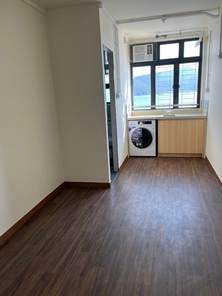 Show Flat of 1-2 Persons Unit 