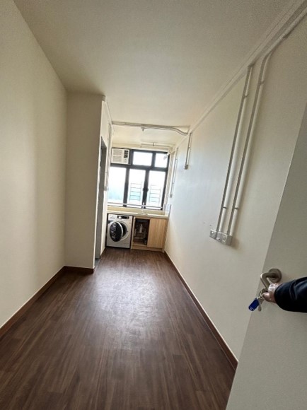 Show Flat of 1 Person Unit